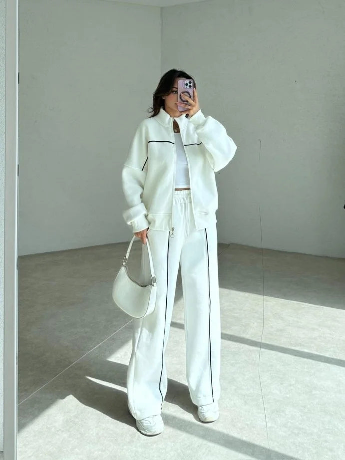 Women Thread Tracksuit