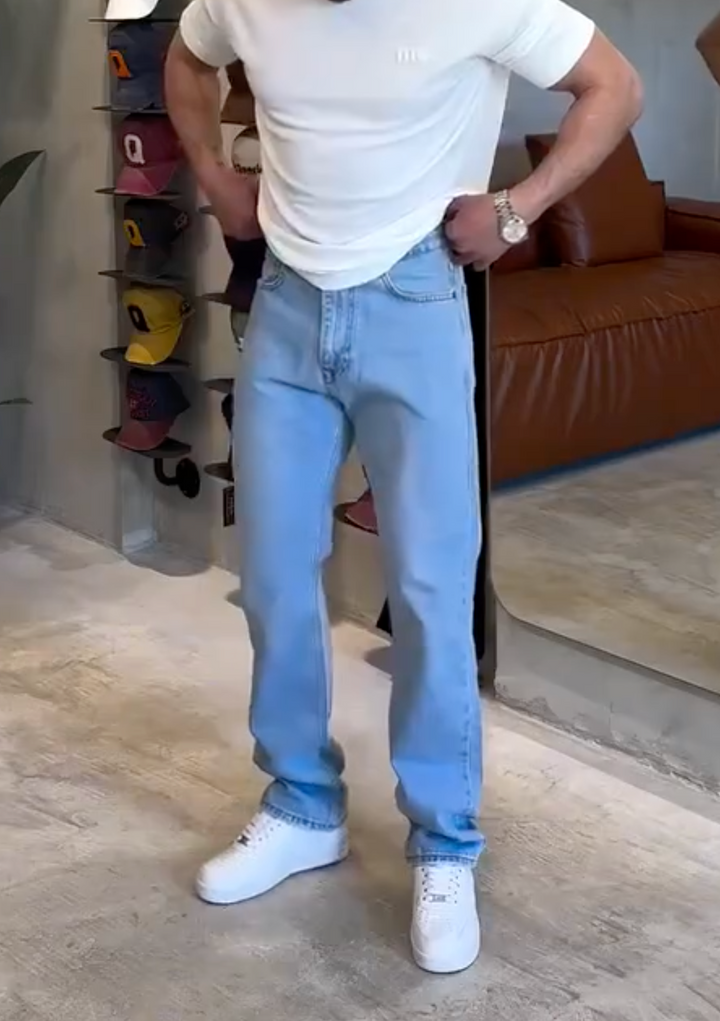 Men Straight Fit Jeans - UAE
