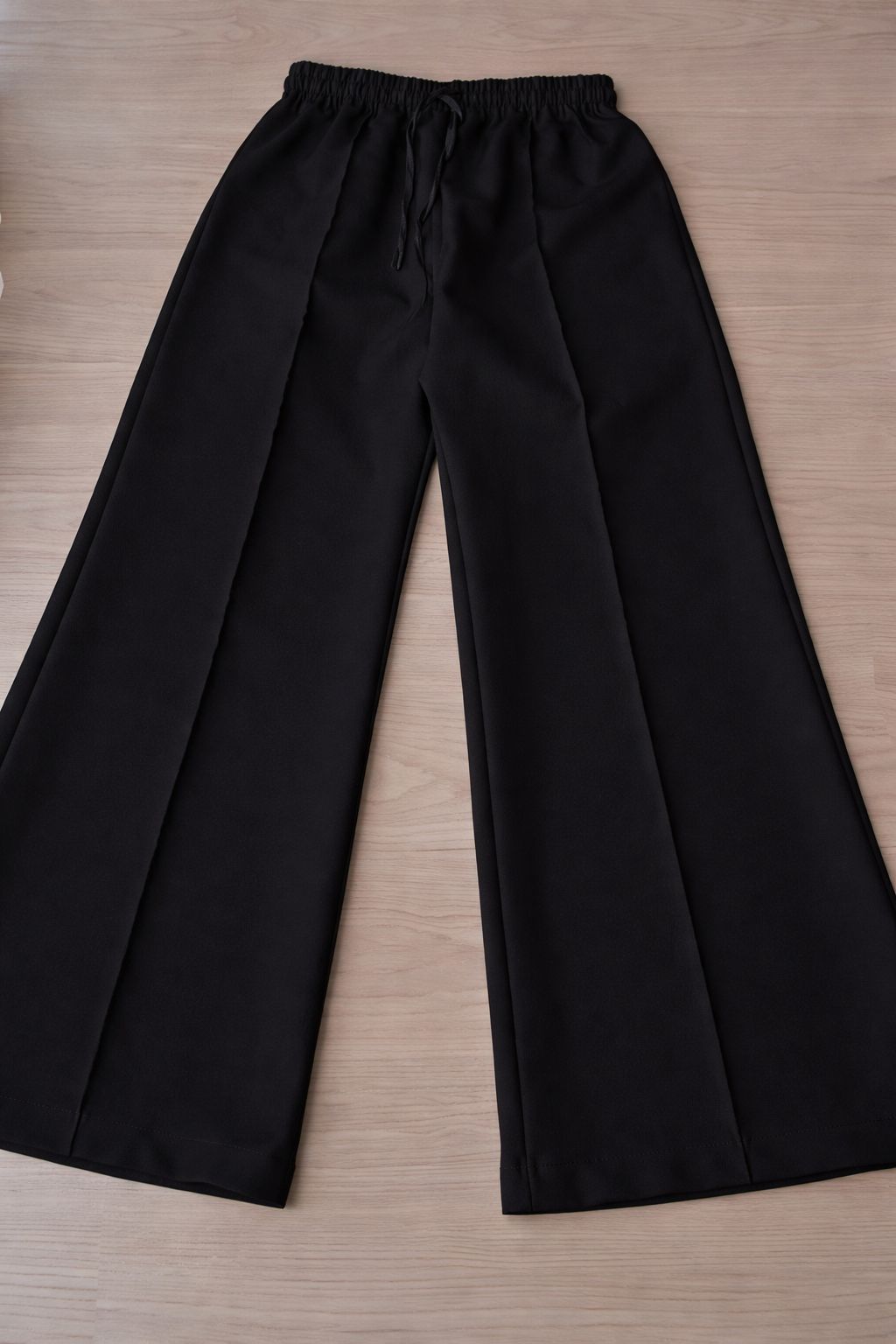 Women Wide Trouser - Black &amp; White