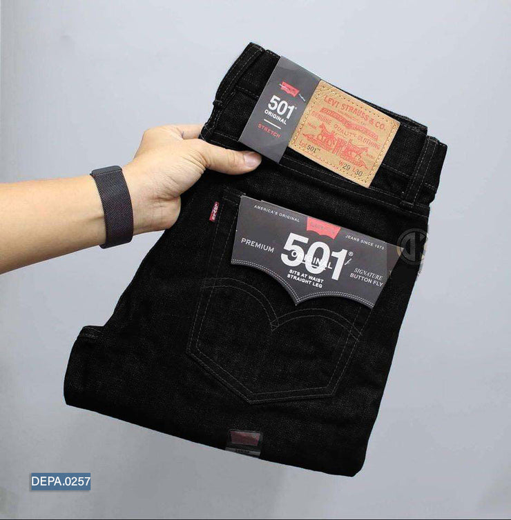 Levi's Jet Black Jeans - Slim Taper Fit / 0257
